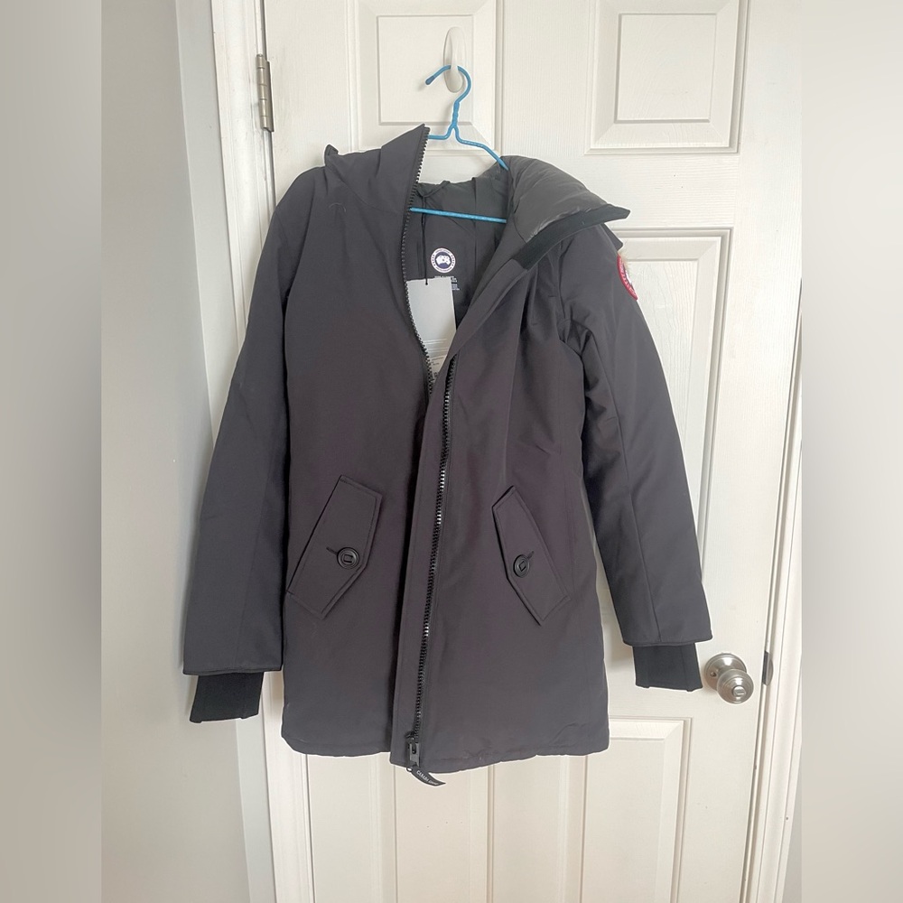 Authentic Canada Goose Rosemont Parka Size S Navy New With Tag